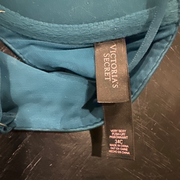 Victoria’s Secret Bra 34C - Picture 3 of 3